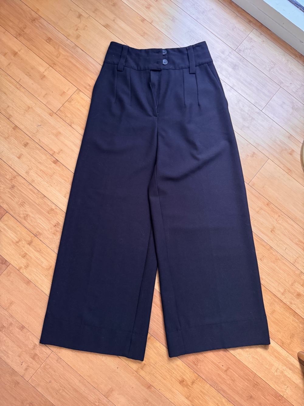 Les filles d'ailleurs, S, black wide leg trousers